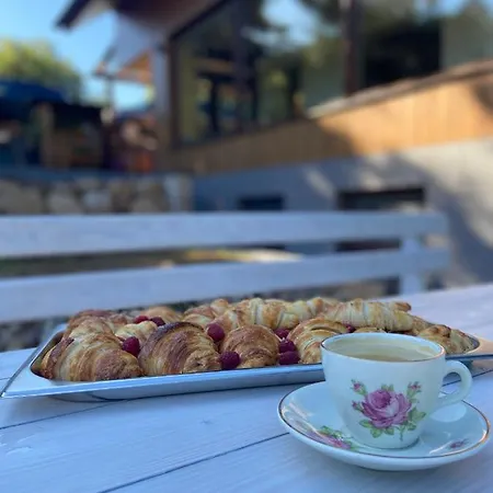 Derese Apartman Lipótszentmiklós